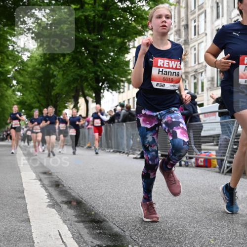 14.06.2026 - REWE Women's Run J. Mangold http://msf.ph/oto/9758755 14.06.2026 11:00:09 Ziel 5001, 5002, 5003, 5004, 5050, 5147, 5403, 5415, 5691, 5692, 5719, 5782, 5929, 6019, 6040 meine-sportfotos.de