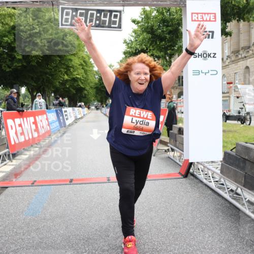 14.06.2026 - REWE Women's Run Strokosch-Dieckow http://msf.ph/oto/9758757 14.06.2026 11:21:18 Ziel 5654 meine-sportfotos.de