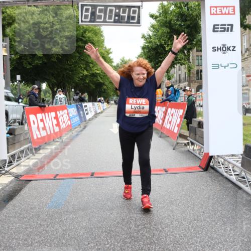 14.06.2026 - REWE Women's Run Strokosch-Dieckow http://msf.ph/oto/9758799 14.06.2026 11:21:17 Ziel 5654 meine-sportfotos.de