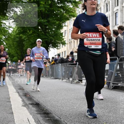 14.06.2026 - REWE Women's Run J. Mangold http://msf.ph/oto/9758845 14.06.2026 11:00:24 Ziel 5193, 5328, 5435, 5440, 5453, 5486, 5716, 5764, 5894, 6055, 6061 meine-sportfotos.de