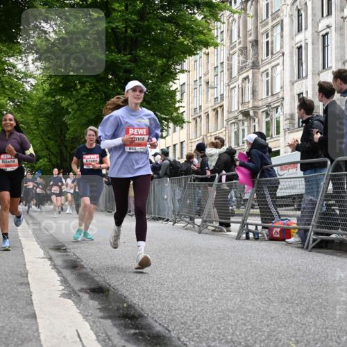 14.06.2026 - REWE Women's Run J. Mangold http://msf.ph/oto/9758849 14.06.2026 11:00:25 Ziel 5193, 5328, 5435, 5440, 5453, 5486, 5716, 5764, 5894, 6055, 6061 meine-sportfotos.de