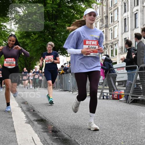 14.06.2026 - REWE Women's Run J. Mangold http://msf.ph/oto/9758857 14.06.2026 11:00:25 Ziel 5193, 5328, 5435, 5440, 5453, 5486, 5716, 5764, 5894, 6055, 6061 meine-sportfotos.de