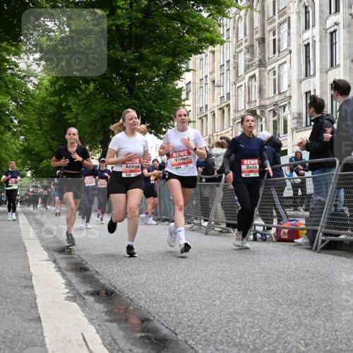 14.06.2026 - REWE Women's Run J. Mangold http://msf.ph/oto/9758903 14.06.2026 11:00:31 Ziel 5054, 5193, 5242, 5328, 5341, 5532, 5547, 5548, 5764, 5861, 6018, 6055, 6061 meine-sportfotos.de