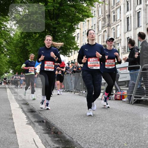 14.06.2026 - REWE Women's Run J. Mangold http://msf.ph/oto/9758942 14.06.2026 11:00:35 Ziel 5025, 5054, 5055, 5242, 5341, 5532, 5547, 5548, 5767, 5861, 6018 meine-sportfotos.de