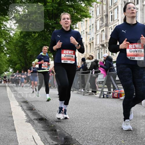 14.06.2026 - REWE Women's Run J. Mangold http://msf.ph/oto/9758950 14.06.2026 11:00:36 Ziel 5025, 5054, 5055, 5242, 5341, 5532, 5547, 5548, 5767, 5861, 5941, 6018 meine-sportfotos.de