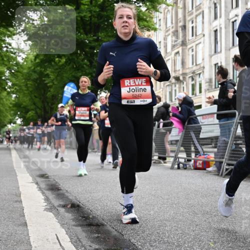 14.06.2026 - REWE Women's Run J. Mangold http://msf.ph/oto/9758954 14.06.2026 11:00:36 Ziel 5025, 5054, 5055, 5242, 5341, 5532, 5547, 5548, 5767, 5861, 5941, 6018 meine-sportfotos.de