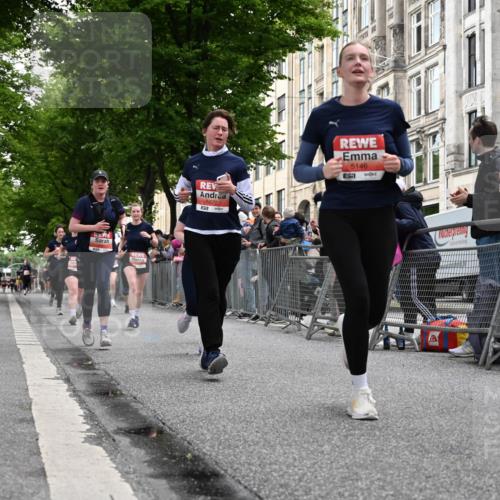 14.06.2026 - REWE Women's Run J. Mangold http://msf.ph/oto/9759042 14.06.2026 11:00:45 Ziel 5025, 5041, 5087, 5146, 5270, 5307, 5364, 5455, 5481, 5507, 5599, 5618, 5672, 5874, 5941 meine-sportfotos.de