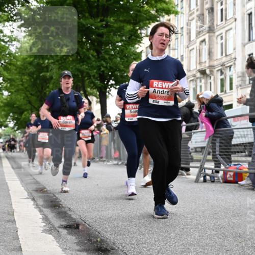 14.06.2026 - REWE Women's Run J. Mangold http://msf.ph/oto/9759058 14.06.2026 11:00:46 Ziel 5041, 5087, 5146, 5270, 5307, 5364, 5455, 5481, 5507, 5599, 5603, 5618, 5672, 5874, 5941 meine-sportfotos.de