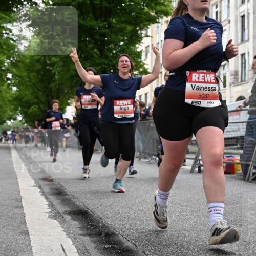 14.06.2026 - REWE Women's Run J. Mangold http://msf.ph/oto/9759095 14.06.2026 11:00:49 Ziel 5041, 5087, 5146, 5270, 5455, 5481, 5507, 5599, 5603, 5618, 5672, 5771, 5874 meine-sportfotos.de