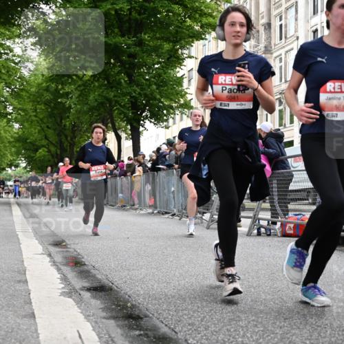 14.06.2026 - REWE Women's Run J. Mangold http://msf.ph/oto/9759111 14.06.2026 11:00:51 Ziel 5041, 5087, 5270, 5455, 5481, 5507, 5599, 5603, 5618, 5771, 5874, 5948, 5952 meine-sportfotos.de