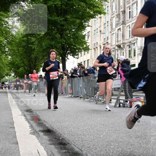 14.06.2026 - REWE Women's Run J. Mangold http://msf.ph/oto/9759116 14.06.2026 11:00:51 Ziel 5041, 5087, 5270, 5455, 5481, 5507, 5599, 5603, 5618, 5771, 5874, 5948, 5952 meine-sportfotos.de