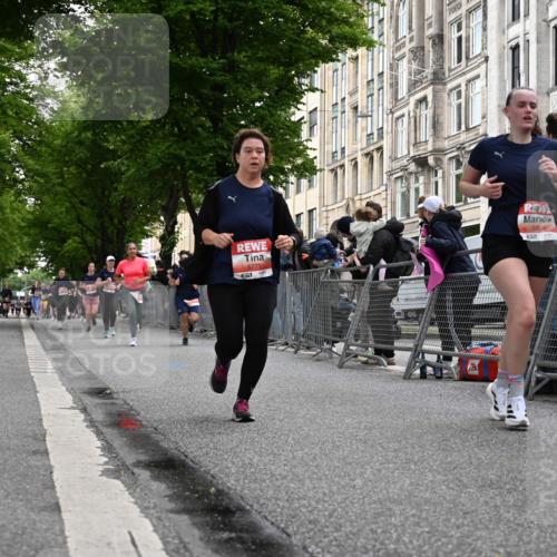 14.06.2026 - REWE Women's Run J. Mangold http://msf.ph/oto/9759128 14.06.2026 11:00:52 Ziel 5041, 5087, 5455, 5507, 5599, 5603, 5618, 5771, 5948, 5952 meine-sportfotos.de