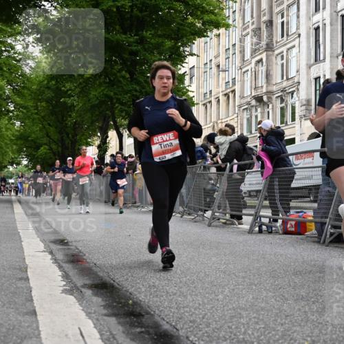 14.06.2026 - REWE Women's Run J. Mangold http://msf.ph/oto/9759130 14.06.2026 11:00:52 Ziel 5041, 5087, 5455, 5507, 5599, 5603, 5618, 5771, 5948, 5952 meine-sportfotos.de