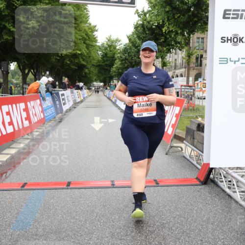 14.06.2026 - REWE Women's Run Strokosch-Dieckow http://msf.ph/oto/9759132 14.06.2026 11:19:49 Ziel 5746 meine-sportfotos.de