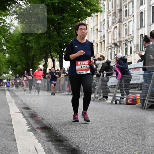 14.06.2026 - REWE Women's Run J. Mangold http://msf.ph/oto/9759133 14.06.2026 11:00:52 Ziel 5041, 5087, 5455, 5507, 5599, 5603, 5618, 5771, 5948, 5952 meine-sportfotos.de