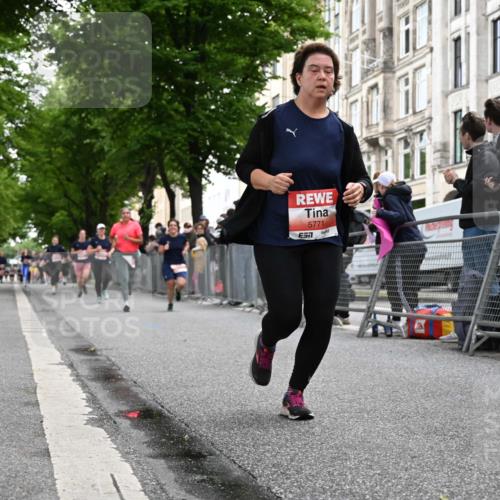 14.06.2026 - REWE Women's Run J. Mangold http://msf.ph/oto/9759135 14.06.2026 11:00:53 Ziel 5041, 5087, 5419, 5455, 5507, 5603, 5618, 5771, 5948, 5952, 6025 meine-sportfotos.de