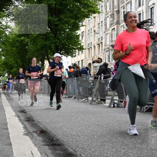 14.06.2026 - REWE Women's Run J. Mangold http://msf.ph/oto/9759169 14.06.2026 11:00:57 Ziel 5262, 5326, 5419, 5421, 5771, 5824, 5948, 5952, 6025 meine-sportfotos.de