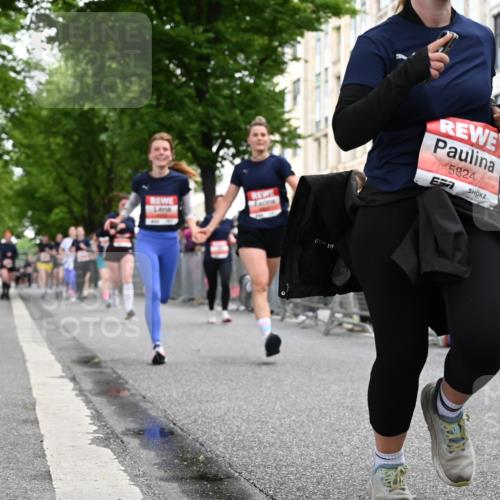 14.06.2026 - REWE Women's Run J. Mangold http://msf.ph/oto/9759210 14.06.2026 11:01:02 Ziel 5115, 5262, 5315, 5326, 5419, 5421, 5748, 5824, 5864, 6025 meine-sportfotos.de