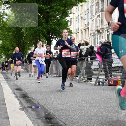 14.06.2026 - REWE Women's Run J. Mangold http://msf.ph/oto/9759255 14.06.2026 11:01:07 Ziel 5062, 5115, 5234, 5262, 5315, 5326, 5351, 5648, 5690, 5748, 5845, 5864, 5880, 5966 meine-sportfotos.de