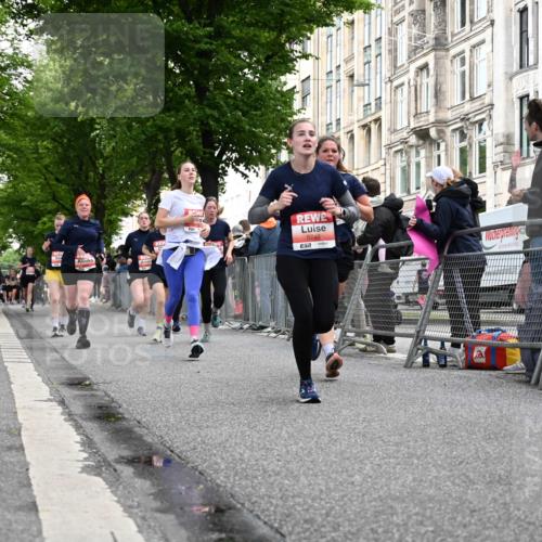 14.06.2026 - REWE Women's Run J. Mangold http://msf.ph/oto/9759258 14.06.2026 11:01:07 Ziel 5062, 5115, 5234, 5262, 5315, 5326, 5351, 5648, 5690, 5748, 5845, 5864, 5880, 5966 meine-sportfotos.de