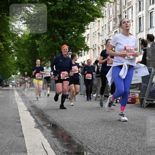 14.06.2026 - REWE Women's Run J. Mangold http://msf.ph/oto/9759284 14.06.2026 11:01:10 Ziel 5029, 5062, 5115, 5234, 5351, 5648, 5690, 5748, 5845, 5864, 5880, 5966 meine-sportfotos.de