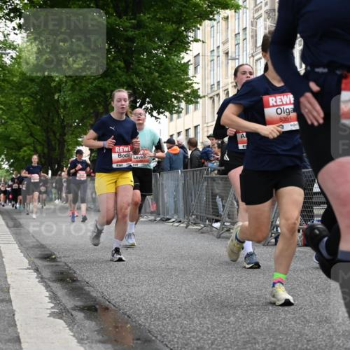 14.06.2026 - REWE Women's Run J. Mangold http://msf.ph/oto/9759297 14.06.2026 11:01:11 Ziel 5029, 5046, 5062, 5234, 5351, 5648, 5690, 5748, 5845, 5864, 5880, 5966 meine-sportfotos.de