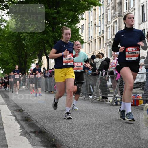 14.06.2026 - REWE Women's Run J. Mangold http://msf.ph/oto/9759303 14.06.2026 11:01:12 Ziel 5029, 5046, 5062, 5234, 5351, 5648, 5656, 5690, 5748, 5845, 5880, 5966 meine-sportfotos.de