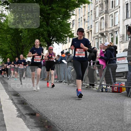 14.06.2026 - REWE Women's Run J. Mangold http://msf.ph/oto/9759323 14.06.2026 11:01:16 Ziel 5029, 5046, 5196, 5234, 5351, 5648, 5656, 5845, 6008, 6066 meine-sportfotos.de