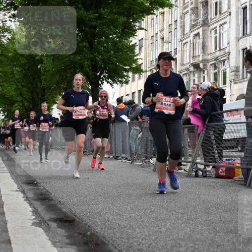 14.06.2026 - REWE Women's Run J. Mangold http://msf.ph/oto/9759327 14.06.2026 11:01:16 Ziel 5029, 5046, 5196, 5234, 5351, 5648, 5656, 5845, 6008, 6066 meine-sportfotos.de