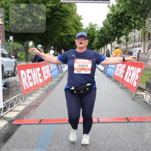 14.06.2026 - REWE Women's Run Strokosch-Dieckow http://msf.ph/oto/9759346 14.06.2026 11:19:10 Ziel 5550 meine-sportfotos.de