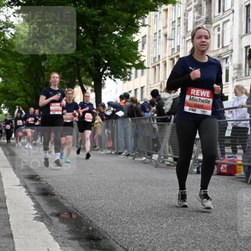 14.06.2026 - REWE Women's Run J. Mangold http://msf.ph/oto/9759352 14.06.2026 11:01:20 Ziel 5046, 5110, 5196, 5445, 5656, 5907, 6008, 6015, 6066 meine-sportfotos.de