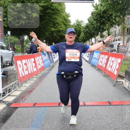 14.06.2026 - REWE Women's Run Strokosch-Dieckow http://msf.ph/oto/9759357 14.06.2026 11:19:10 Ziel 5550 meine-sportfotos.de