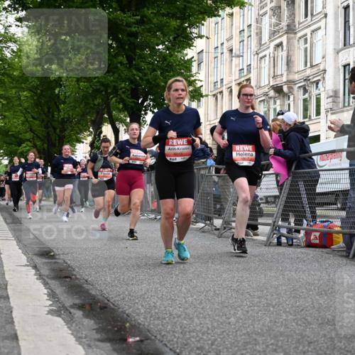 14.06.2026 - REWE Women's Run J. Mangold http://msf.ph/oto/9759361 14.06.2026 11:01:23 Ziel 5110, 5112, 5196, 5330, 5445, 5907, 6008, 6015, 6045, 6066 meine-sportfotos.de
