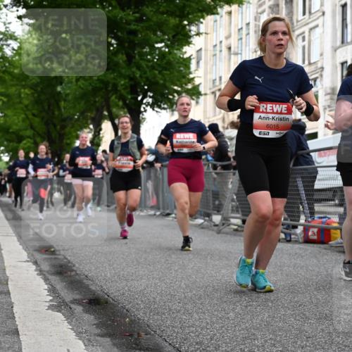 14.06.2026 - REWE Women's Run J. Mangold http://msf.ph/oto/9759372 14.06.2026 11:01:24 Ziel 5110, 5112, 5196, 5330, 5445, 5907, 6008, 6015, 6045, 6066 meine-sportfotos.de