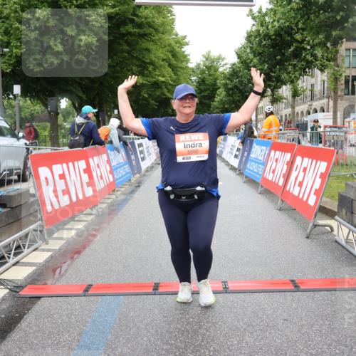 14.06.2026 - REWE Women's Run Strokosch-Dieckow http://msf.ph/oto/9759387 14.06.2026 11:19:09 Ziel 5550 meine-sportfotos.de