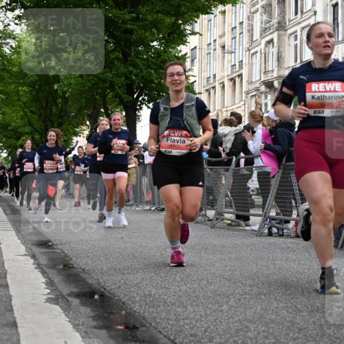 14.06.2026 - REWE Women's Run J. Mangold http://msf.ph/oto/9759390 14.06.2026 11:01:26 Ziel 5052, 5053, 5056, 5059, 5110, 5112, 5330, 5360, 5445, 5907, 6015, 6045, 6066 meine-sportfotos.de