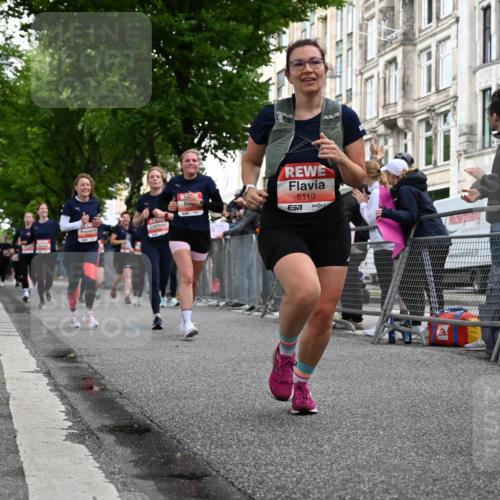 14.06.2026 - REWE Women's Run J. Mangold http://msf.ph/oto/9759395 14.06.2026 11:01:26 Ziel 5052, 5053, 5056, 5059, 5110, 5112, 5330, 5360, 5445, 5907, 6015, 6045, 6066 meine-sportfotos.de