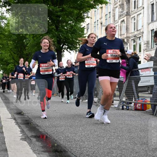 14.06.2026 - REWE Women's Run J. Mangold http://msf.ph/oto/9759415 14.06.2026 11:01:28 Ziel 5022, 5052, 5053, 5056, 5059, 5110, 5112, 5330, 5360, 5445, 5720, 5721, 5907, 6015, 6045 meine-sportfotos.de