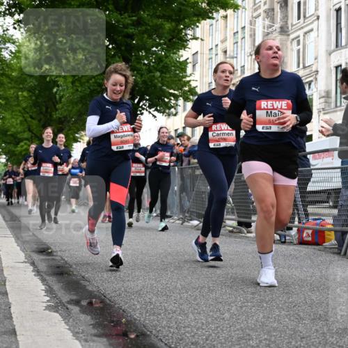 14.06.2026 - REWE Women's Run J. Mangold http://msf.ph/oto/9759420 14.06.2026 11:01:28 Ziel 5022, 5052, 5053, 5056, 5059, 5110, 5112, 5330, 5360, 5445, 5720, 5721, 5907, 6015, 6045 meine-sportfotos.de
