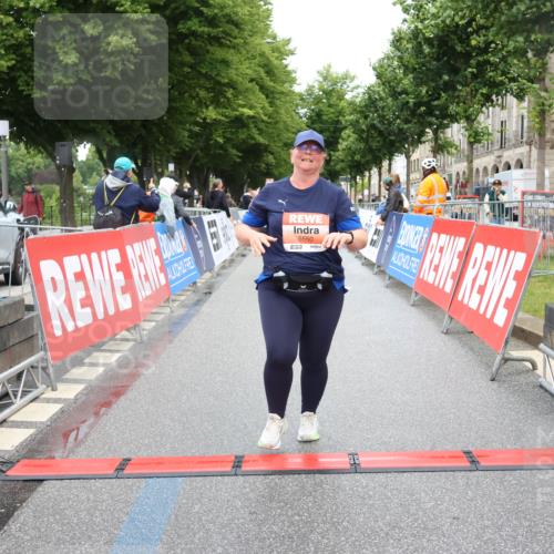 14.06.2026 - REWE Women's Run Strokosch-Dieckow http://msf.ph/oto/9759424 14.06.2026 11:19:09 Ziel 5550 meine-sportfotos.de