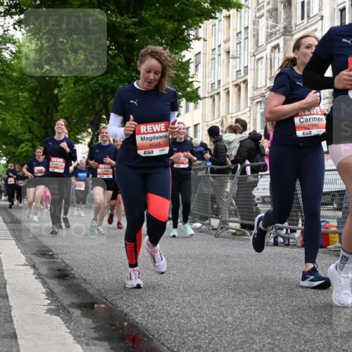 14.06.2026 - REWE Women's Run J. Mangold http://msf.ph/oto/9759426 14.06.2026 11:01:29 Ziel 5022, 5052, 5053, 5056, 5059, 5110, 5112, 5330, 5360, 5445, 5720, 5721, 5907, 6015, 6045 meine-sportfotos.de