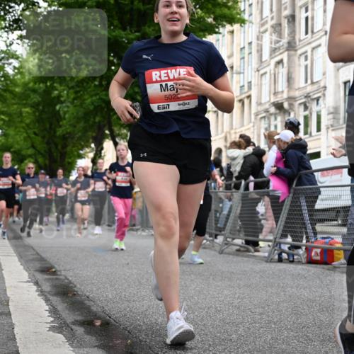 14.06.2026 - REWE Women's Run J. Mangold http://msf.ph/oto/9759462 14.06.2026 11:01:33 Ziel 5022, 5052, 5053, 5056, 5059, 5092, 5112, 5141, 5160, 5213, 5330, 5360, 5520, 5720, 5721, 5776, 5921, 6045 meine-sportfotos.de