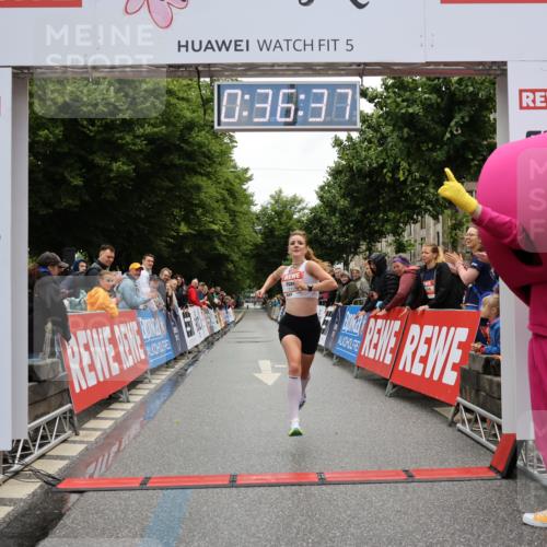 14.06.2026 - REWE Women's Run Strokosch-Dieckow http://msf.ph/oto/9759485 14.06.2026 09:37:00 Ziel 11246 meine-sportfotos.de