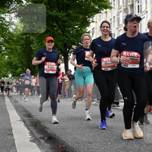 14.06.2026 - REWE Women's Run J. Mangold http://msf.ph/oto/9759505 14.06.2026 11:01:39 Ziel 5092, 5121, 5141, 5160, 5194, 5213, 5241, 5343, 5518, 5520, 5546, 5586, 5641, 5659, 5776, 5917, 5921 meine-sportfotos.de