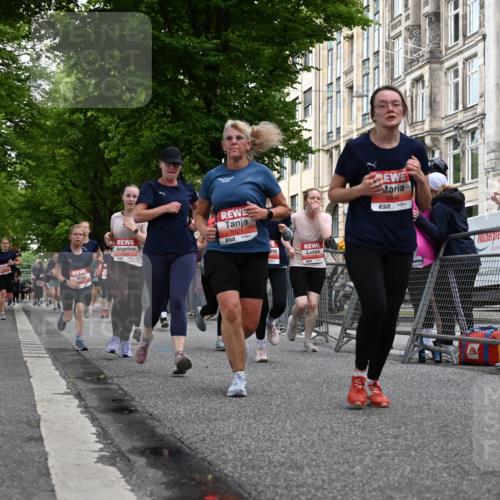 14.06.2026 - REWE Women's Run J. Mangold http://msf.ph/oto/9759538 14.06.2026 11:01:44 Ziel 5121, 5170, 5194, 5241, 5343, 5398, 5410, 5456, 5518, 5546, 5586, 5607, 5609, 5610, 5641, 5659, 5853, 5917, 5992 meine-sportfotos.de