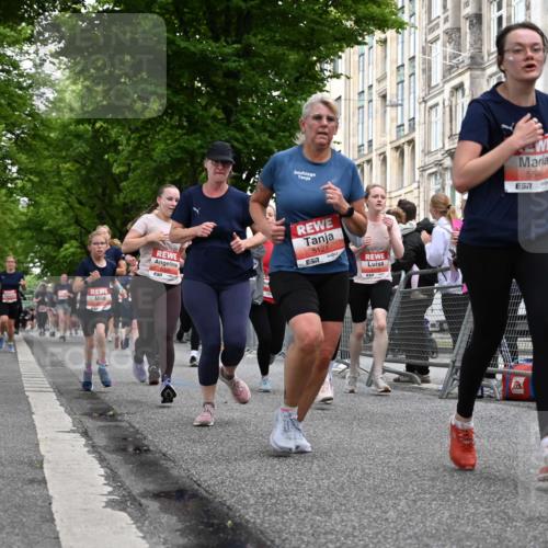 14.06.2026 - REWE Women's Run J. Mangold http://msf.ph/oto/9759543 14.06.2026 11:01:44 Ziel 5121, 5170, 5194, 5241, 5343, 5398, 5410, 5456, 5518, 5546, 5586, 5607, 5609, 5610, 5641, 5659, 5853, 5917, 5992 meine-sportfotos.de