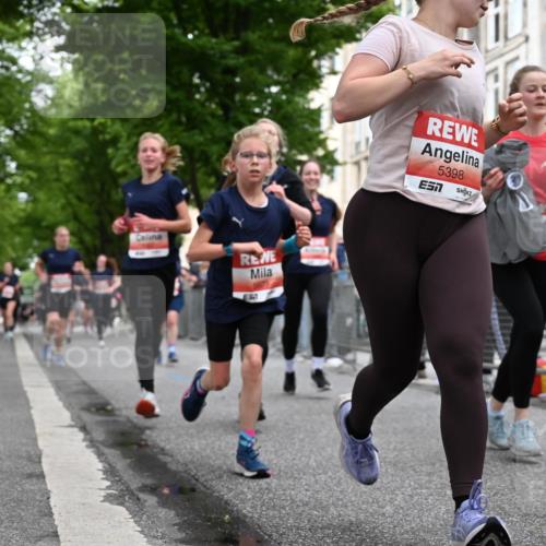 14.06.2026 - REWE Women's Run J. Mangold http://msf.ph/oto/9759560 14.06.2026 11:01:46 Ziel 5121, 5170, 5194, 5343, 5398, 5410, 5456, 5514, 5518, 5546, 5607, 5609, 5610, 5853, 5865, 5992, 6060 meine-sportfotos.de