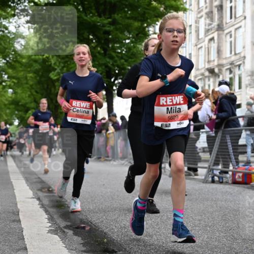 14.06.2026 - REWE Women's Run J. Mangold http://msf.ph/oto/9759567 14.06.2026 11:01:47 Ziel 5049, 5121, 5170, 5194, 5343, 5398, 5410, 5456, 5514, 5518, 5546, 5607, 5609, 5610, 5853, 5865, 5882, 5992, 6060 meine-sportfotos.de