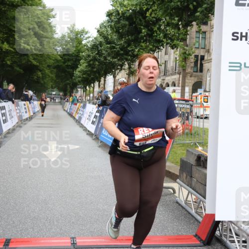 14.06.2026 - REWE Women's Run Strokosch-Dieckow http://msf.ph/oto/9759577 14.06.2026 11:17:49 Ziel 5878 meine-sportfotos.de