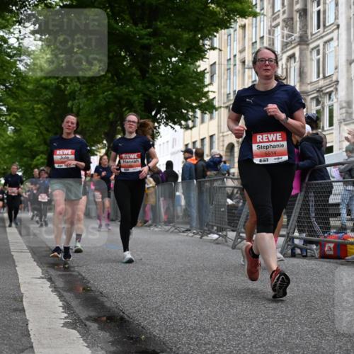 14.06.2026 - REWE Women's Run J. Mangold http://msf.ph/oto/9759602 14.06.2026 11:01:51 Ziel 5027, 5049, 5310, 5456, 5514, 5561, 5601, 5607, 5608, 5609, 5610, 5853, 5865, 5882, 5992, 6060 meine-sportfotos.de